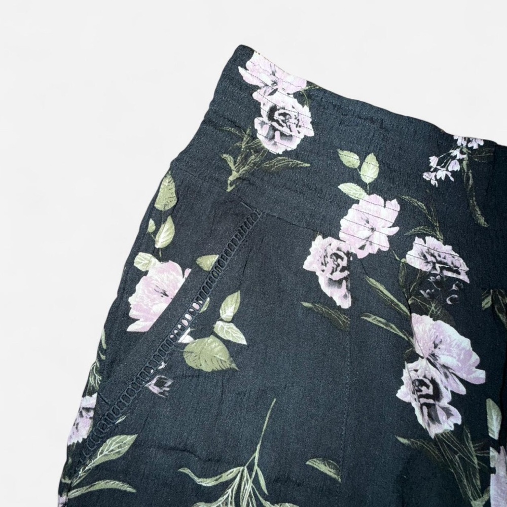 Floral Wide Leg Pants - Picture 4 of 4